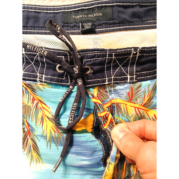 2010 Tommy Hilfiger Boardshorts Mens Size XL 8" Inseam Blue Tropical Beach Pool - Picture 10 of 16